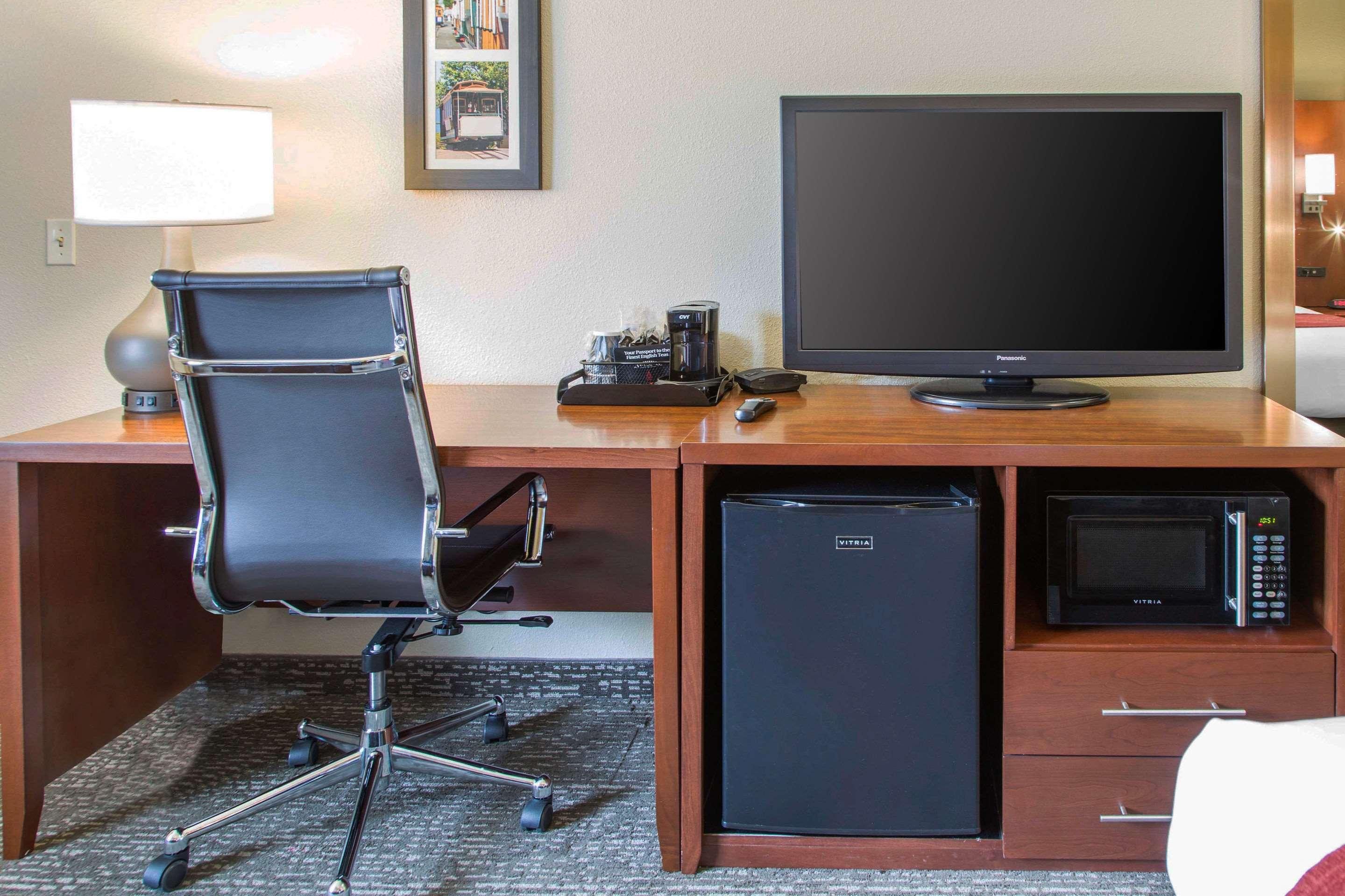 Comfort Inn & Suites San Francisco Airport North Саут Сан Франциско Екстериор снимка